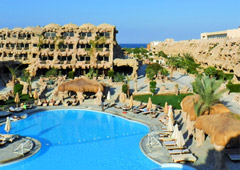 Самолет Azur Air, летевший в Доминикану, сел в Ирландии - «Новости Туризма»