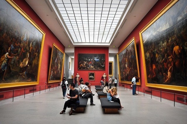 Более 10 млн посетителей за год: назван самый популярный музей в мире - «ФРАНЦИЯ»
