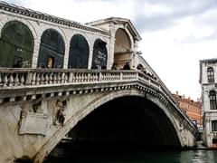 Налоговики начали штрафовать туристов за неуплату курортного сбора - «Новости»