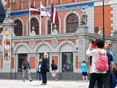 Грузинское правительство показало пример российскому, как надо спасать туристическую отрасль - «Новости»