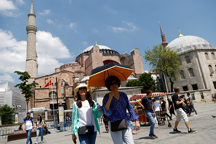Российская туристка описала отдых в Турции словами «выброс денег на ветер» - «Путешествия»