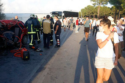 Автобус с россиянами попал в смертельное ДТП в Турции - «Путешествия»