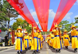 Депутаты-коммунисты предложили ввести в России ресторанный сбор - «Новости Туризма»