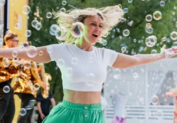 Деньги на туризм россияне тратят охотнее, чем на фастфуд - «Новости Туризма»